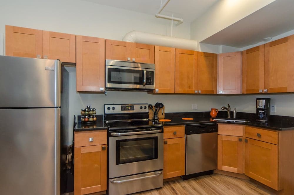 BOS002 2 Bedroom Apartment By Senstay