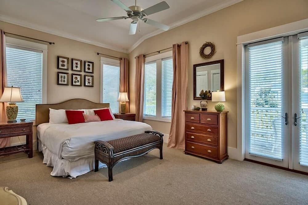 Capital Gains 5 Bedroom Holiday Home by Five Star Properties