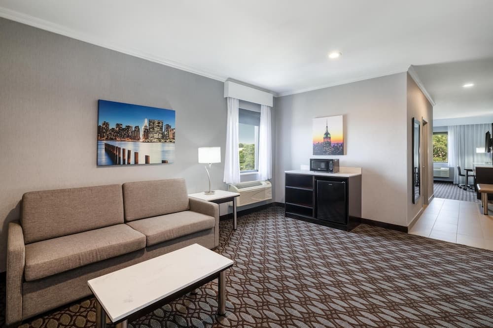 Best Western Premier NYC Gateway Hotel