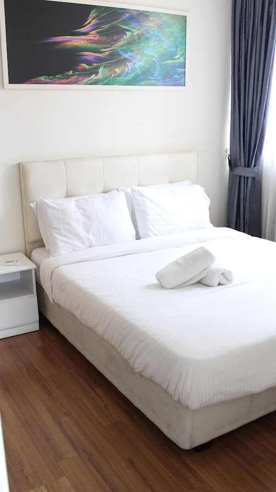 Peaceful Service Suites at Taragon Puteri Bintang