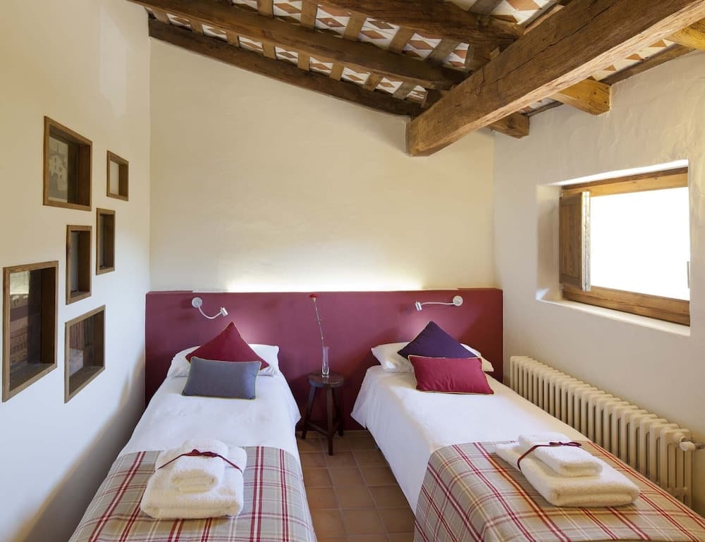 La Rectoria De Sant Miquel De Pineda