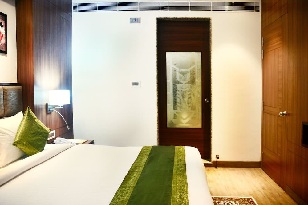 Treebo Indiana Pride