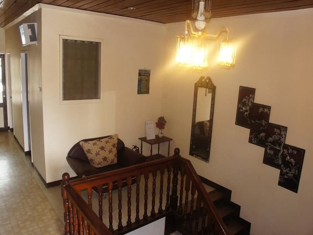 Casa Sandoval Pension House & Restaurant