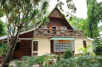 Peak House Garden Pension