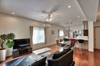 The Pool Resort Villa HASTAMANANA