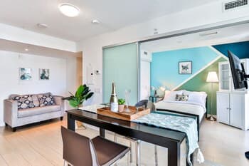 CITYPLACE 1B LUX CONDO LAKESIDE SKYDOME MTCC