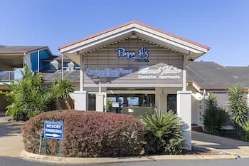 Aqualuna Beach Resort