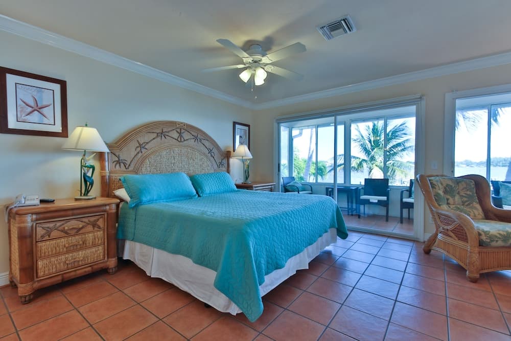 Tortuga Inn Beach Resort