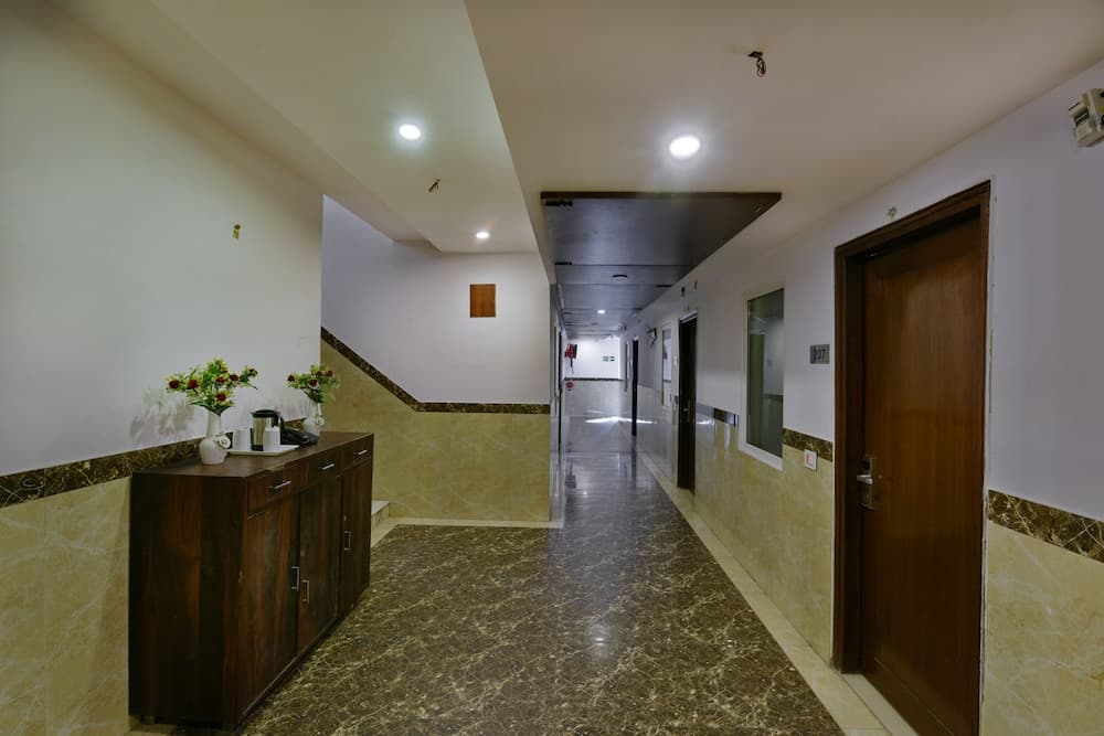 Hotel Yuvraj Deluxe New Delhi Railway station