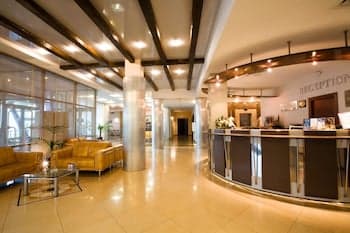 Alexandrovsky Garden Hotel