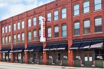 Hawthorn Suites by Wyndham Rome