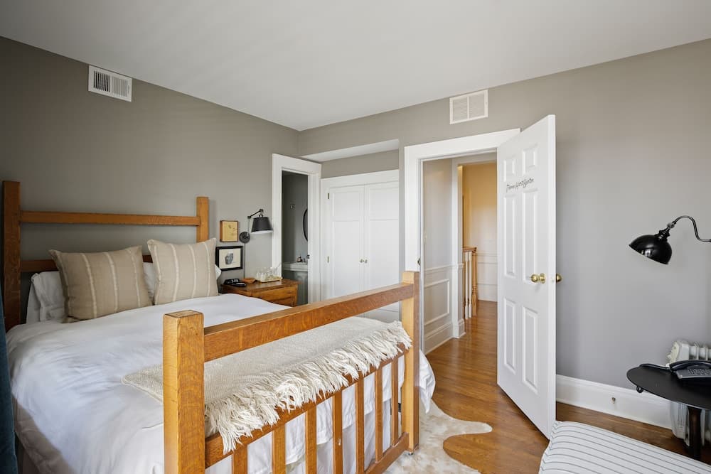 Southmoreland on the Plaza an Urban Inn