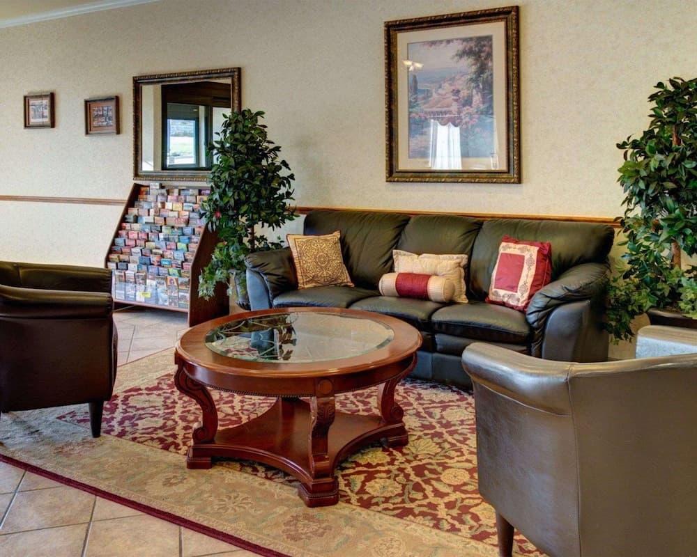 Quality Inn & Suites Glen Rose