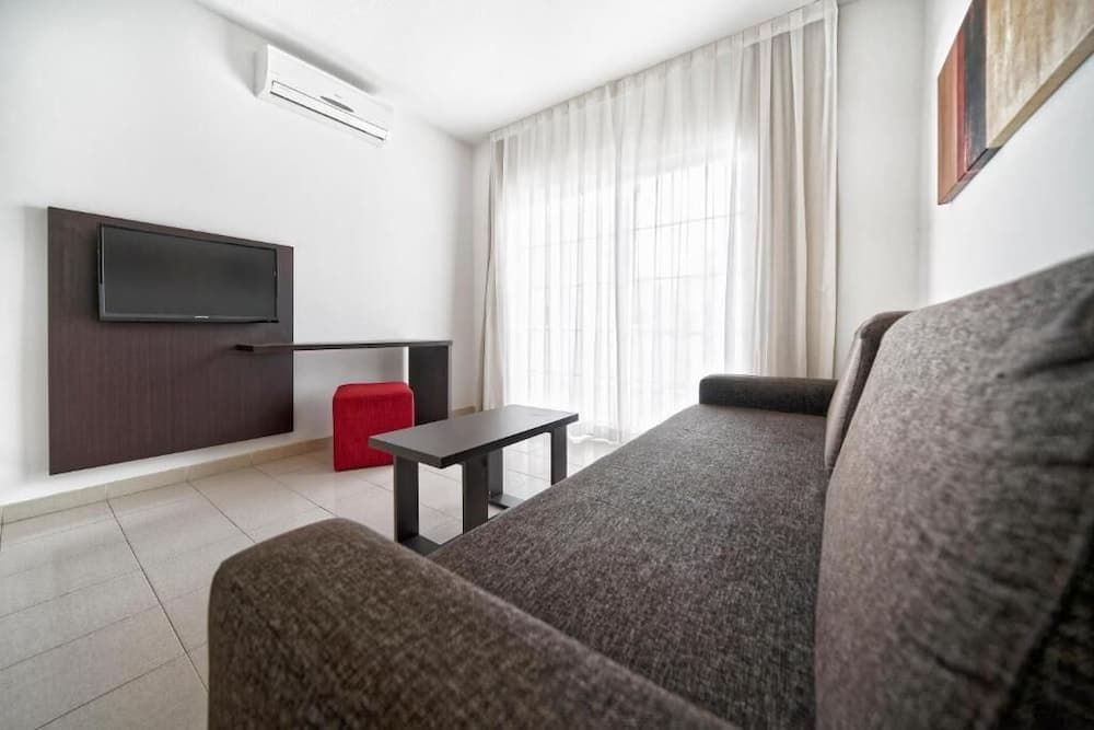 LABRANDA Bahía Fañabe & Villas – All Inclusive