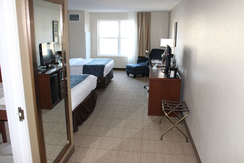 Comfort Inn & Suites Northern Kentucky