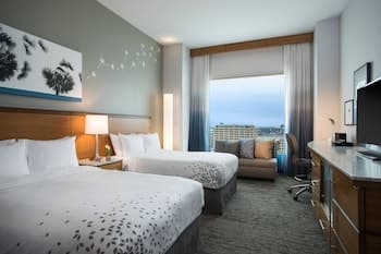 Renaissance Schaumburg Convention Center Hotel