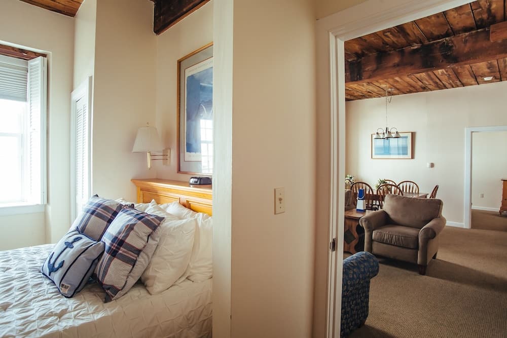 Newport Bay Club and Hotel