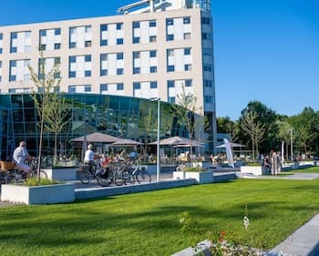 Flonk Hotel Groningen Zuid, BW Signature Collection