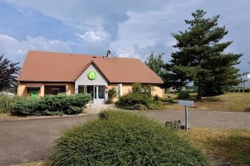 Campanile Moulins - Avermes