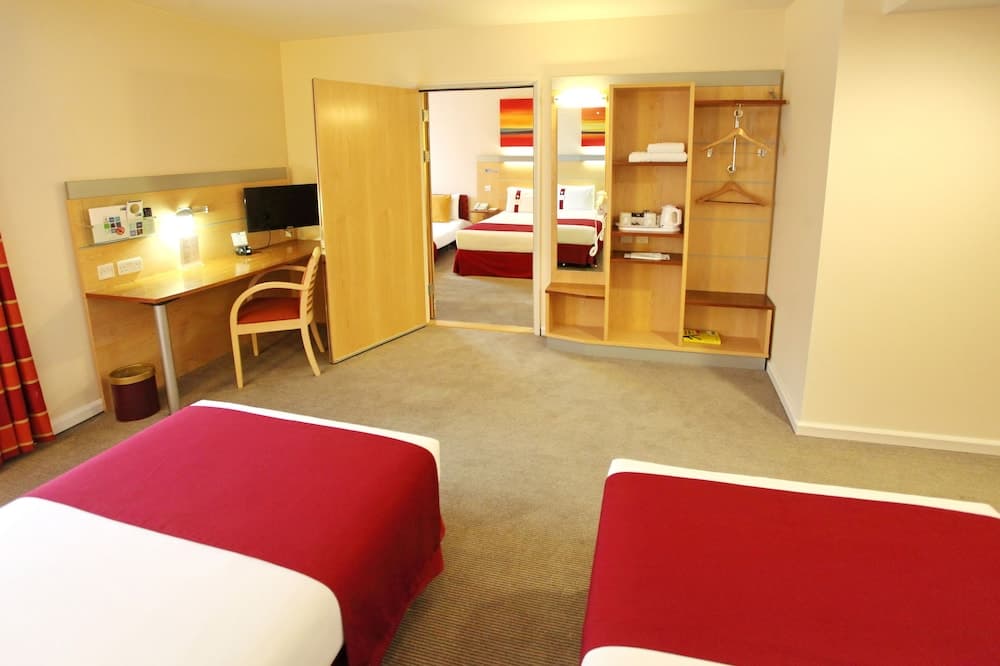 Holiday Inn Express Birmingham Redditch by IHG