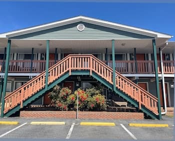 Atlantic Shores Inn and Suites