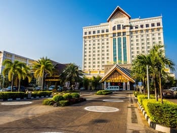Don Chan Palace, Hotel & Convention