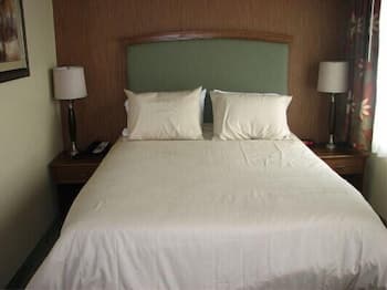 Randolph Inn and Suites