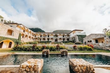 Los Mandarinos Boutique Spa and Hotel