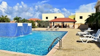 Aruba Breeze Condo