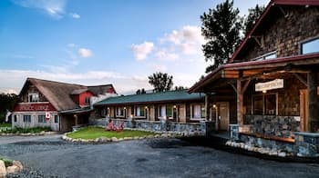 Adirondack Spruce Lodge