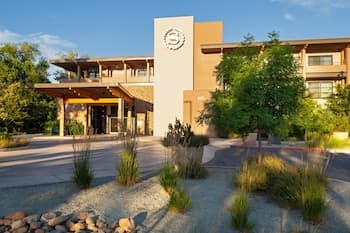 Sheraton Redding Hotel at the Sundial Bridge