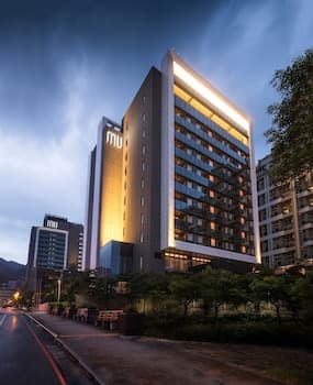 Mu Jiao Xi Hotel