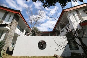 Lijiang Shuhe Travelling With hotel