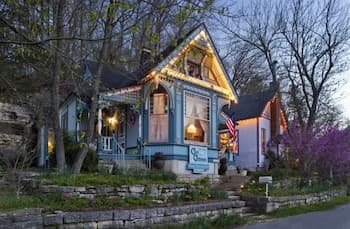 Cliff Cottage Inn - Victorian B&B and Boutique Hotel