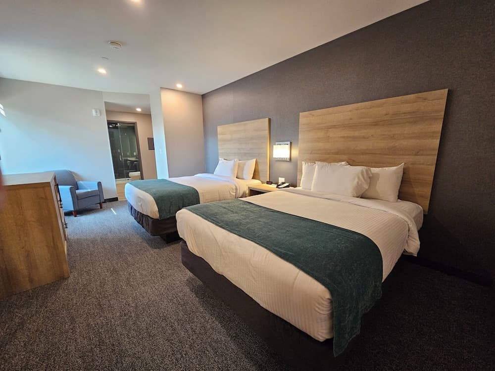 Vittoria Hotel and Suites