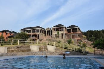 Kyangabi Crater Resort