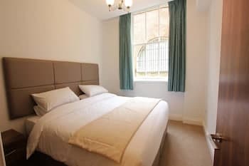 The Castle Collection - 25 Castle Street