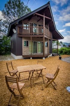 Hakuba Powder Cottages