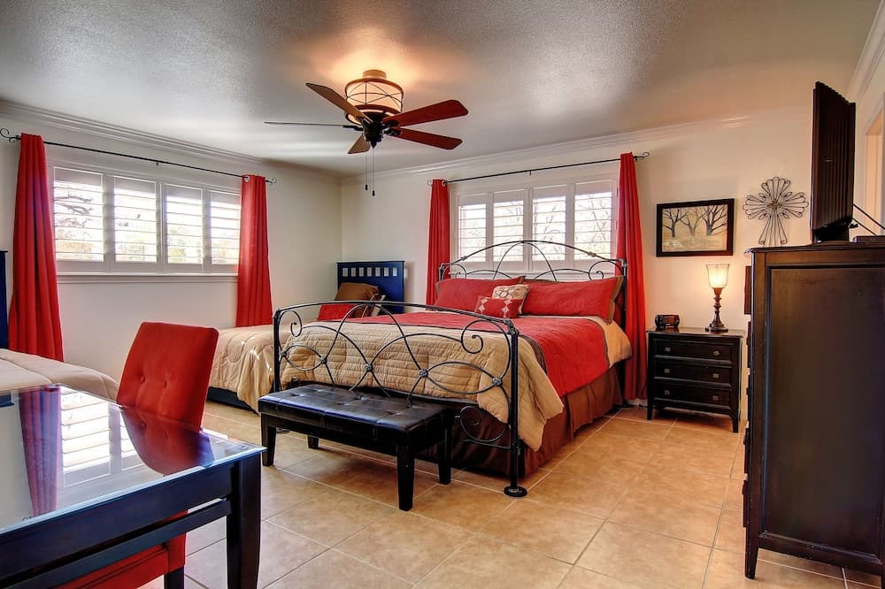 Guadalupe River Nut House Ww I203 2 Bedroom Condo by RedAwning