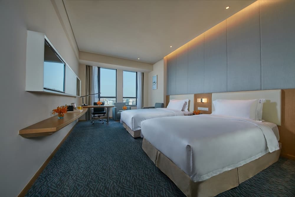 Holiday Inn Express Nantong Textile City by IHG