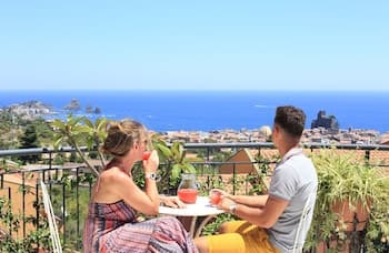 Pupi Catania Etna B&B