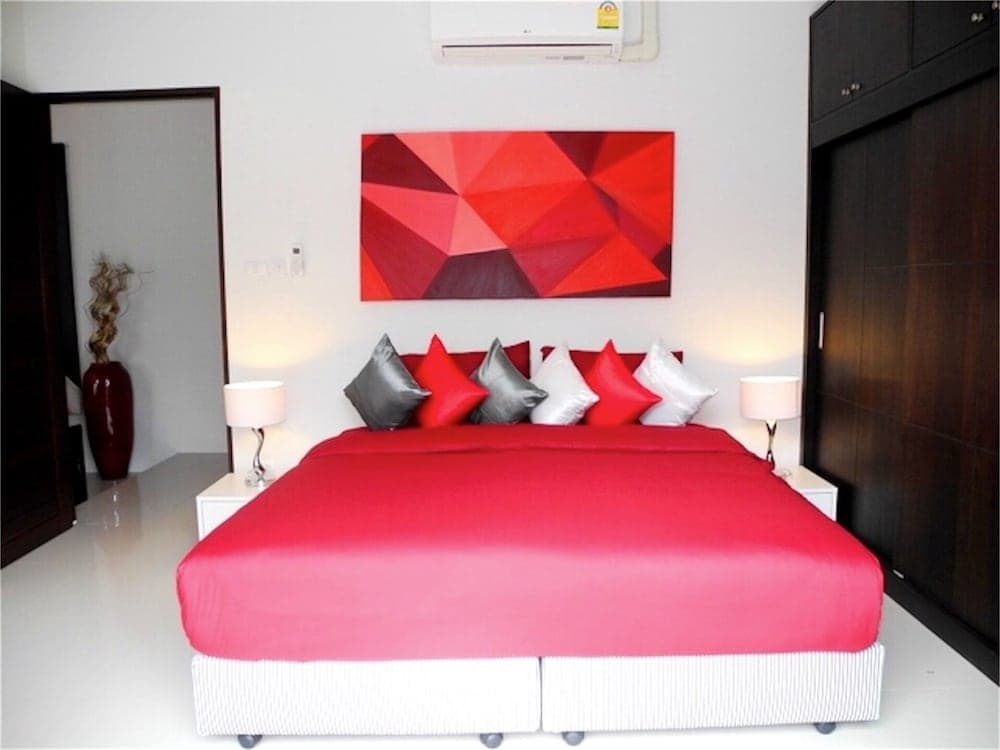 Intira Villa Rawai 2 bedrooms villa