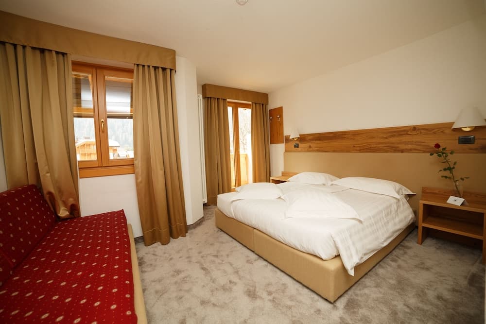 Olympic Regina Hotel