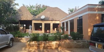 Irungu Forest Safari Lodge