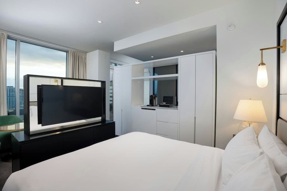 The Laura Hotel, Houston Downtown, Autograph Collection