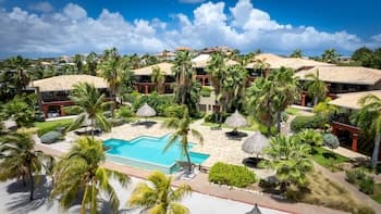 Spanish Water Apartments