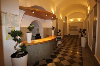 One Lucky Hostel - Old Town