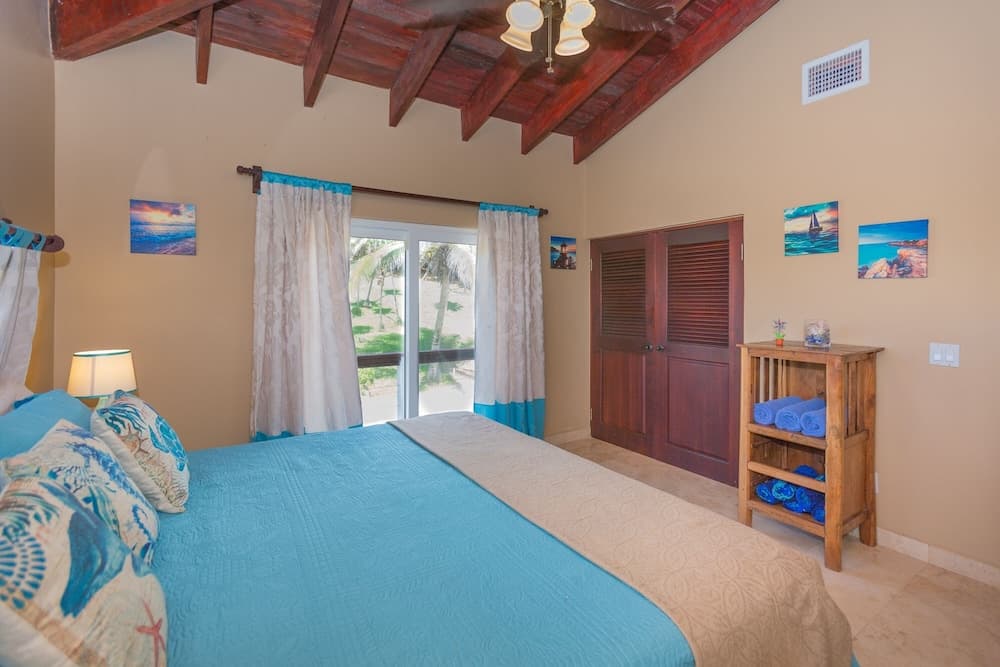 Stunning Coral View Home with Oceanfront Pool by RedAwning