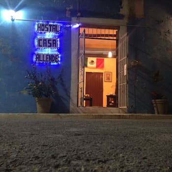 Hostal Casa Allende - Hostel