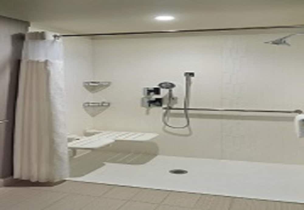 Courtyard by Marriott LaGrange